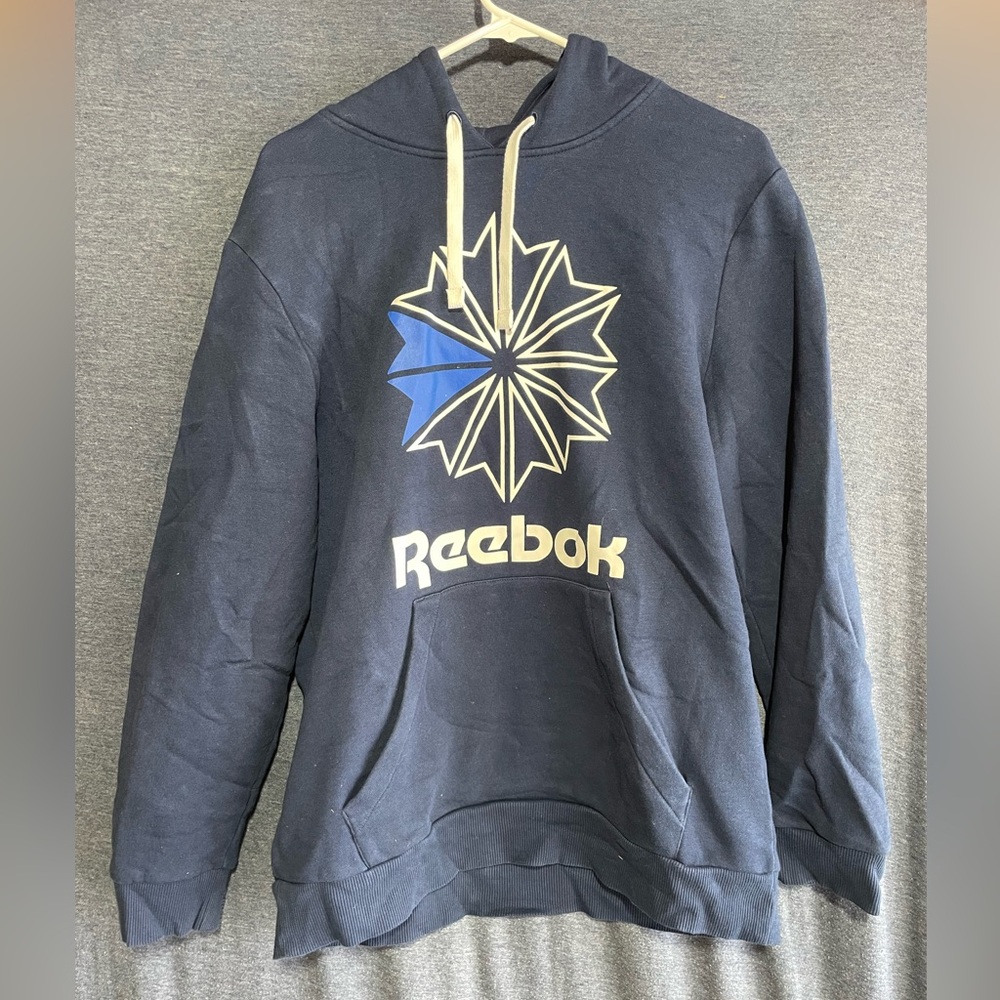 Reebok Classic Men's Navy Hoodie
Classic logo on front